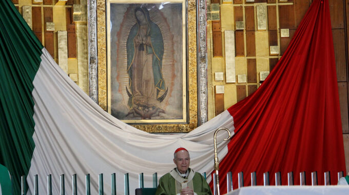 El Arzobispo Carlos Aguiar Preside La Misa En La Basílica De Guadalupe. Foto: INBG/Cortesía