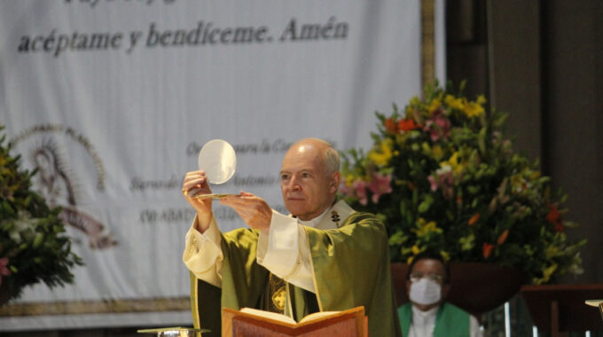 El Arzobispo Carlos Aguiar Retes. Foto: Basílica De Guadalupe.