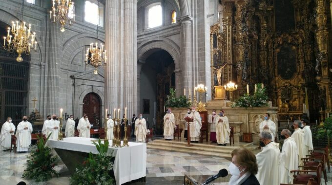 El Arzobispo Carlos Aguiar Retes Preside La Misa De Corpus Christi 2021. Foto: Alejandro García/ Desde La Fe