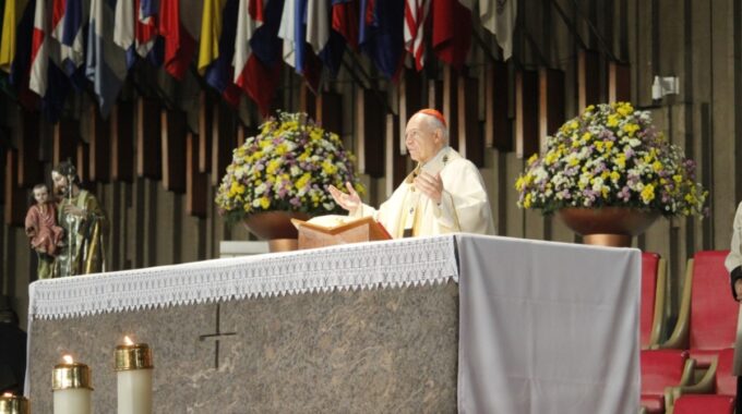 El Cardenal Carlos Aguiar Retes Preside La Misa En La Basílica De Guadalupe. Foto: INBG